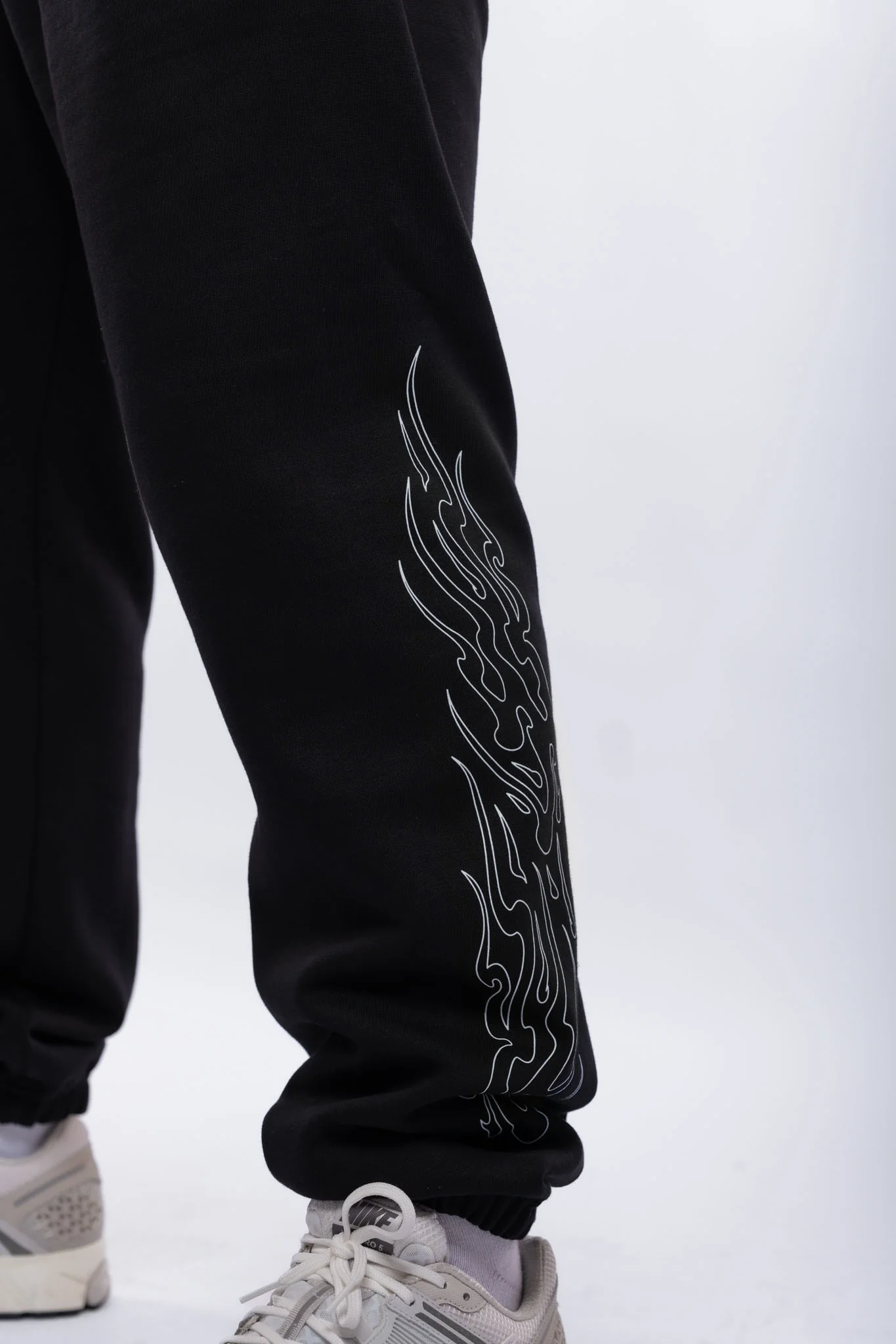 Heat Premium Heavyweight Jogger - Image 4