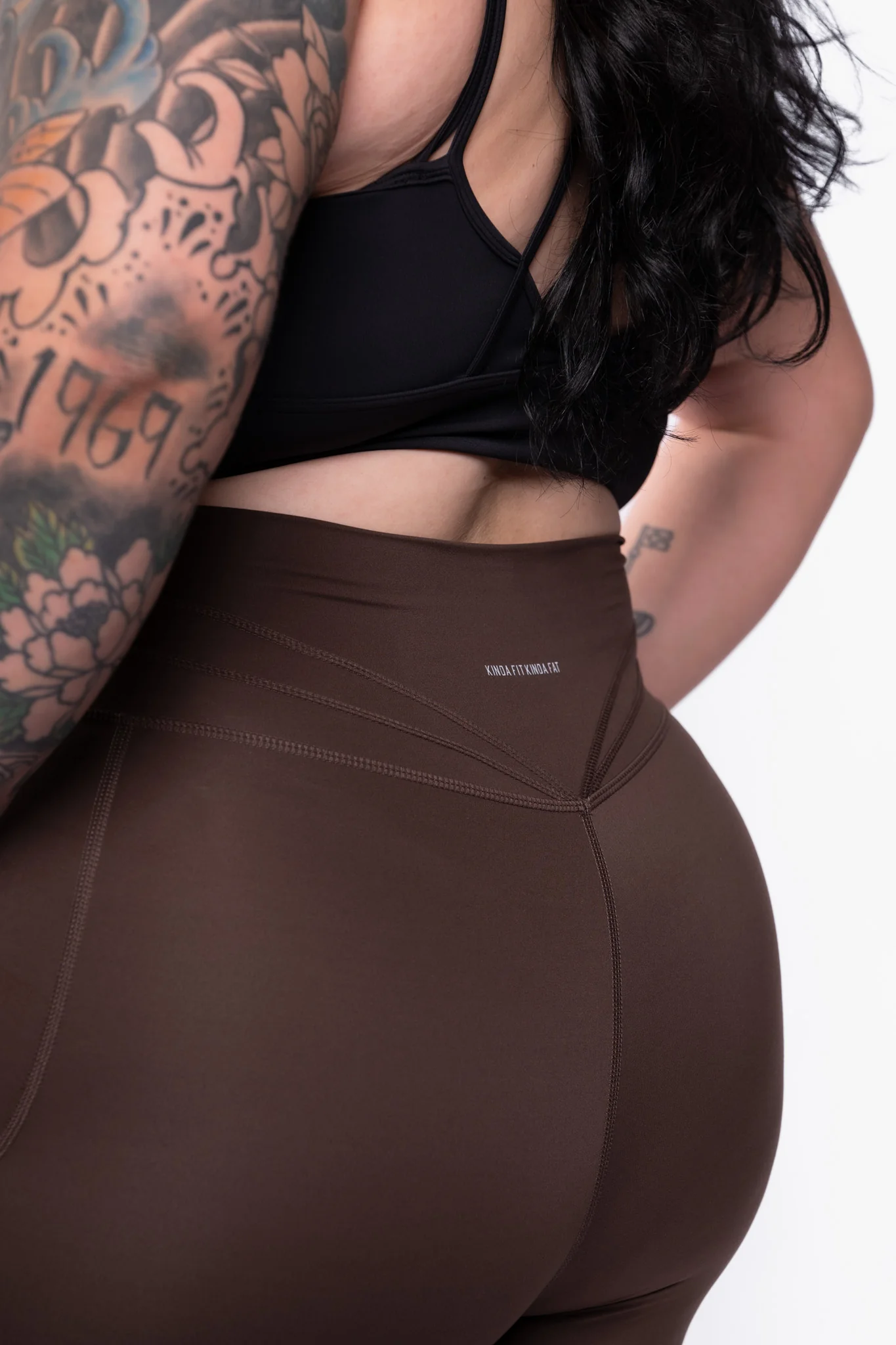 Radiant Women's Crossover High-Waisted Leggings - Image 6