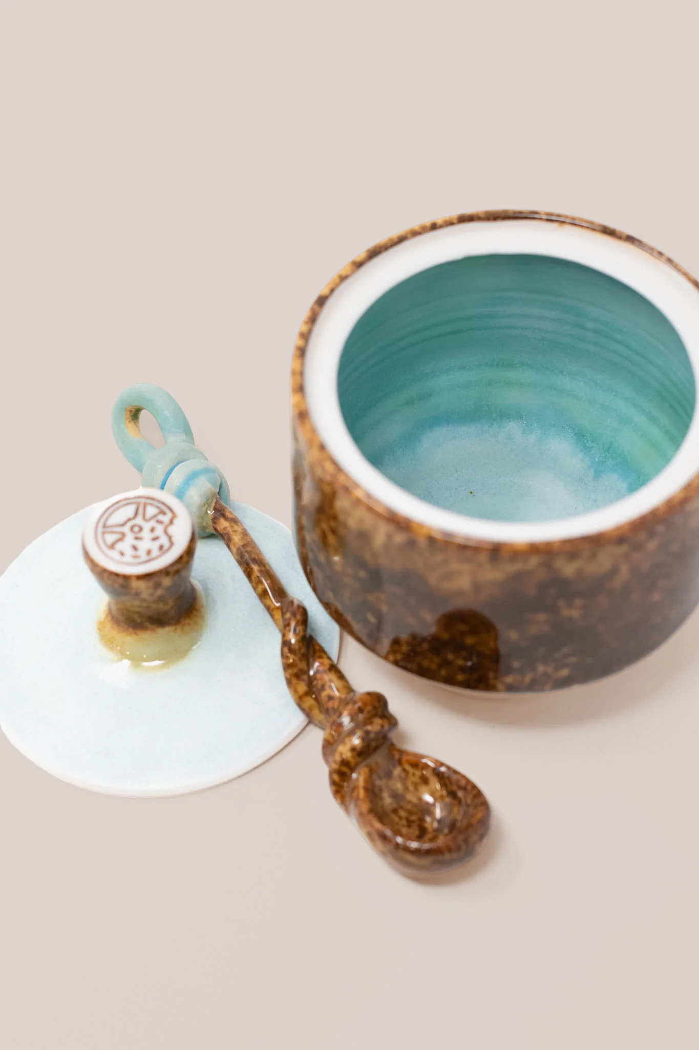 Regal Shore Spice Jar - Image 3