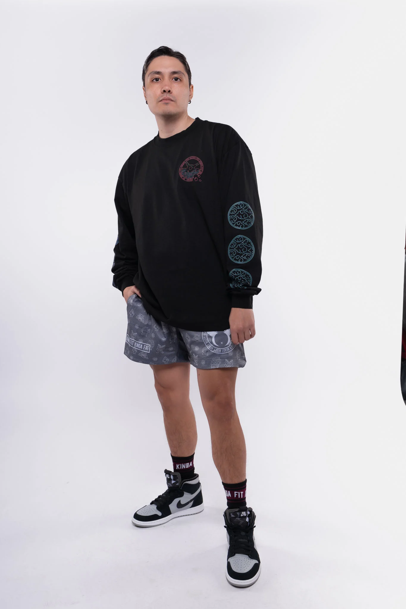 Wheyquaza vs Gyarolldos Premium Oversized Longsleeve - Image 8